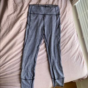 Lululemon leggings // size 8